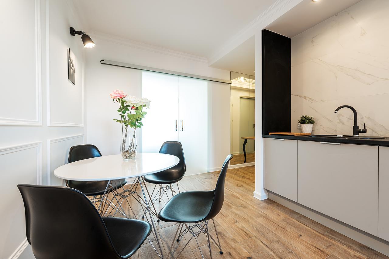 P&O Apartments Emilii Plater 华沙 外观 照片